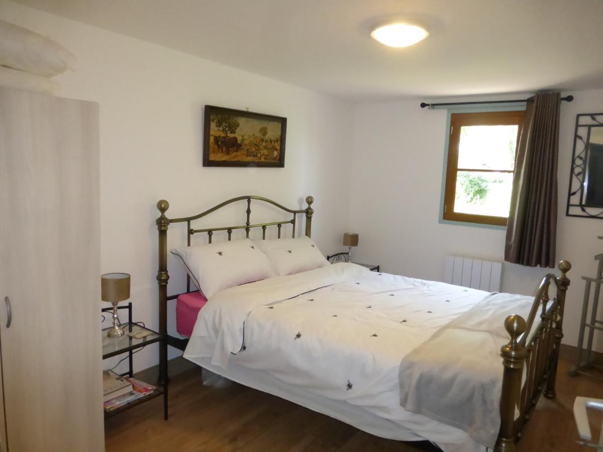 Chez Kate Bed & Breakfast Charroux  Exterior photo